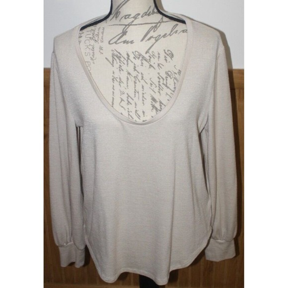 GAP Women's M Pullover Long Sleeve Round Neck T Shirt Top Blouse Cream Round Hem - Picture 1 of 7